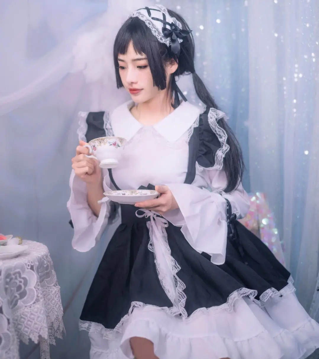 

White Black Women Gothic Lolita Dress Lace Bat Sleeve Elegant Maid Cosplay Costumes Cute Girl Slim Loli Princess Evening Gowns