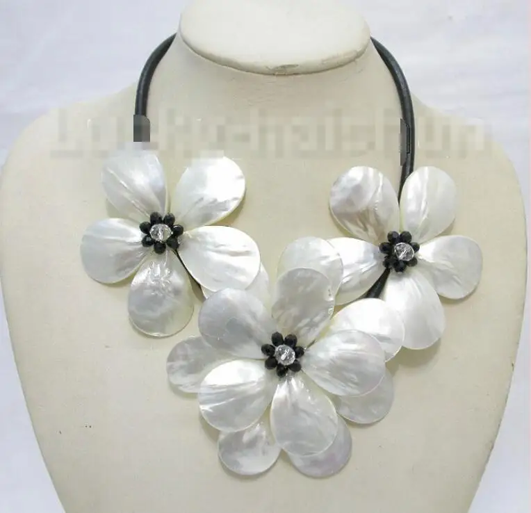

Free shipping hot sale Women Bridal Wedding Jewelry >>handcraft 3pcs bloom white seashell black pearls choker leather necklace