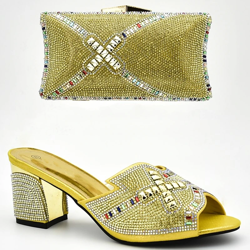 

Latest Design Pumps Women Shoes Decorated with Rhinestone Italian Shoes with Matching Bags for Wedding Dress Shoes Women