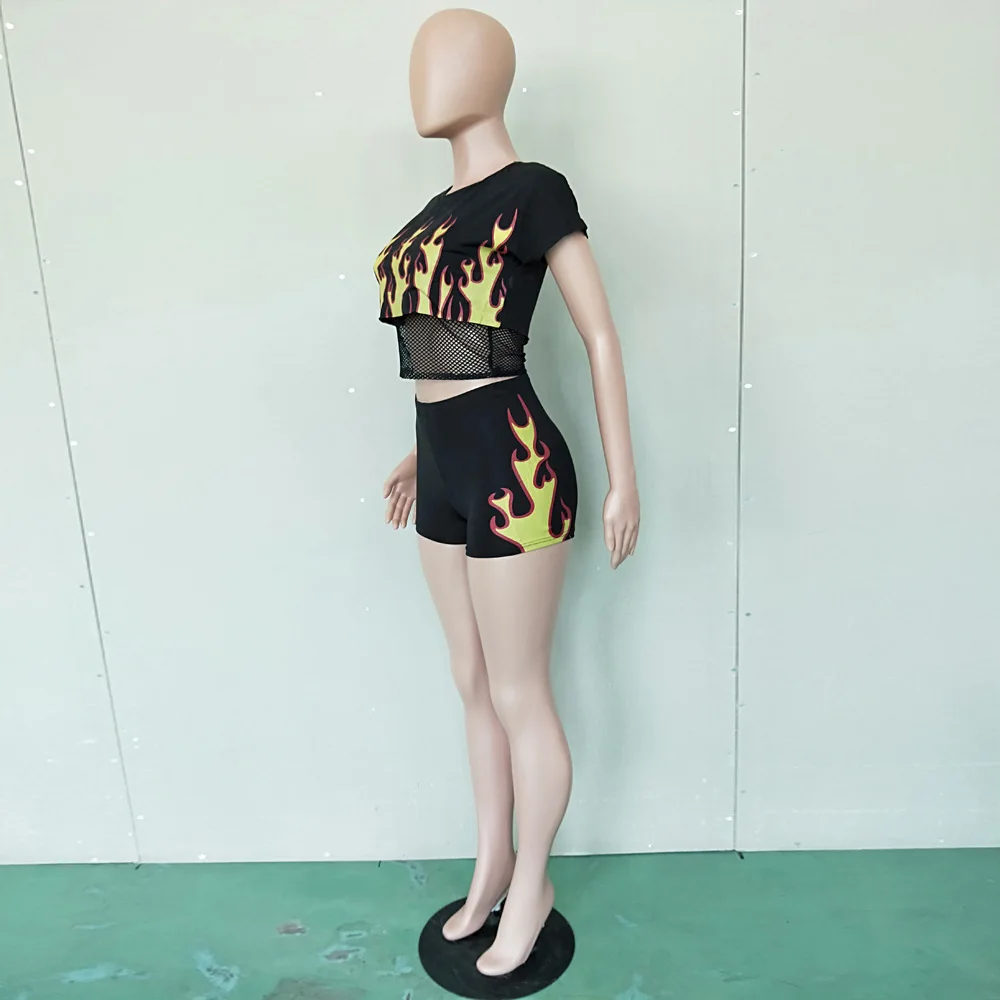 9207095136_921294857