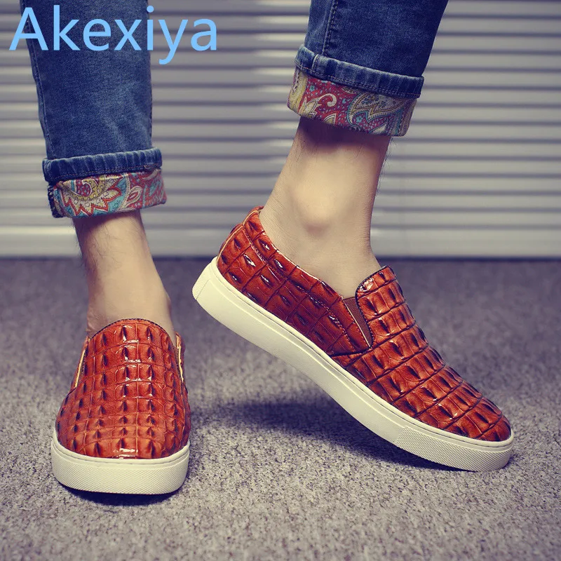 Akexiya 2017 Fashion Style leather men flats shoes Casual Crocodile leather Loafers men shoes High Quality