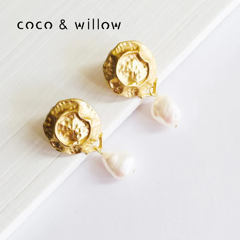 

Coco&willow Matte Gold Freshwater Pearl Pendant Stud Earrings For Women, Fashion Jewelry for wedding party and gift
