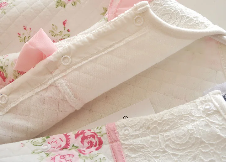 Зимняя утепленная одежда с цветочным рисунком для новорожденных; теплый детский комплект одежды для девочек; комбинезоны+ шапки принцессы; комбинезоны для девочек; верхняя одежда