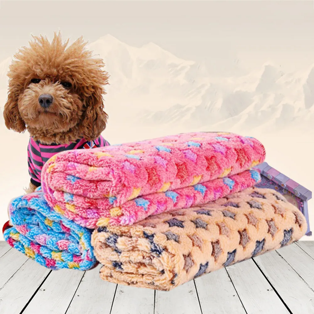 

Warm Pet Bed Pet Dog Mat Cover Goods Pets Small Medium Large Towls Paw Handcrafted Print Fleece Soft Puppy Blanket