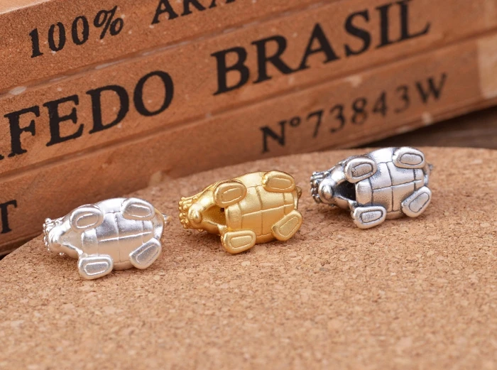 silver-turtle-bead001e