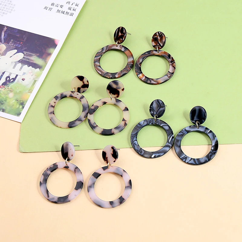 

KISS ME New Statement Earrings Personalized Fashion Resin Acetate Round Earrings for Women Ethnic Jewelry