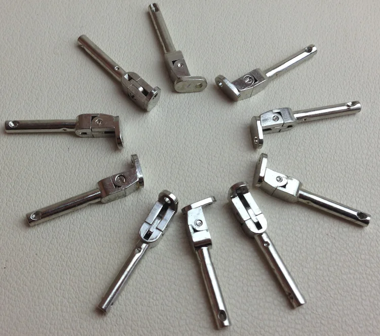 Флекс система дужки очков. Носоупор для очков. Пружина для дужки очков. Сломалась дужка очков. Пружинный флекс для оправы.