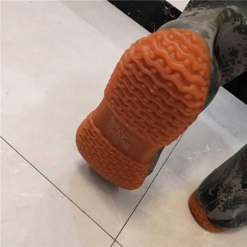 Forest Digital Camouflage Color Thigh Height Fishing Waders Non-Slip Waterproof Wade Boots Shoes Suitable For Fishing Pond Beach