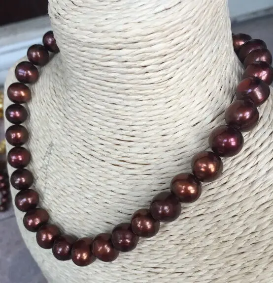 

stunning 12-13mm south sea baroque chocolat pearl necklace 18