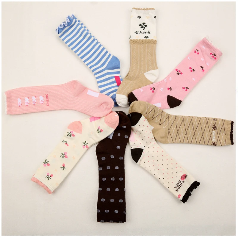 W116 бесплатная доставка гольфы для девочек возрастом от 4 до 7 лет носки принцессы красивые кружевные носки с цветочным узором детские носки