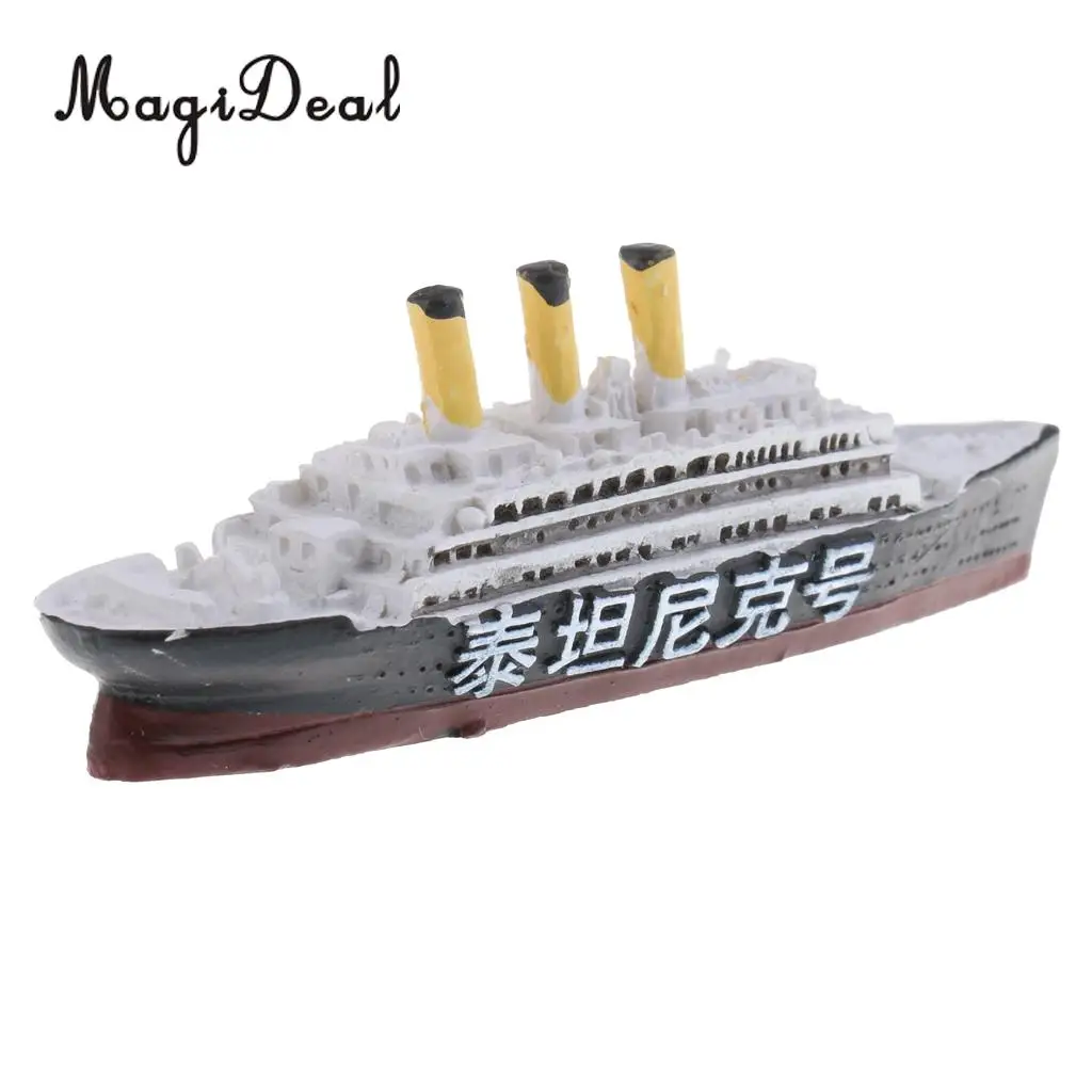 MagiDeal 1Pc DIY Resin Titanic Boat Ship Building Model Scene Scenery Sculpture Layout for Diorama Landscape Prop Kids Toy Decor