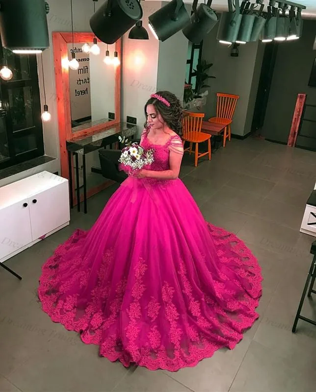 Красный Quinceanera платья жемчуг бисером бретели для нижнего белья тюль и кружево принцесса бальное платье платья для выпускного вечера