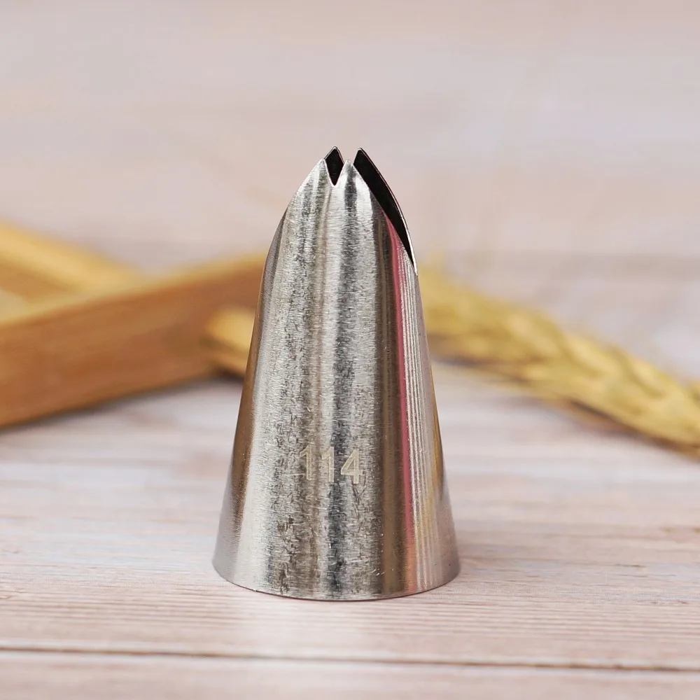 Cake Decorating Tip Set Cake Icing Nozzles Baking Nozzle Set Cake Decorating Nozzle Set #112 #113 #114 #115 Leaf Piping Nozzle Icing Tip Pastry Tips Cup Cake Decorating Bakeware Create Leaves Large Size