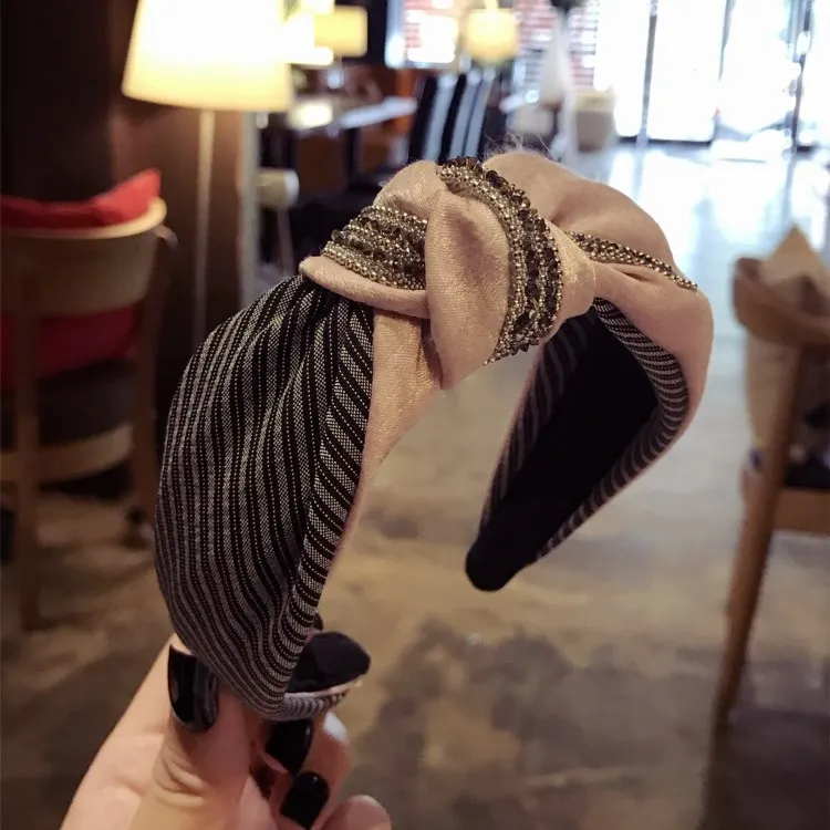 4648441785_2031409221