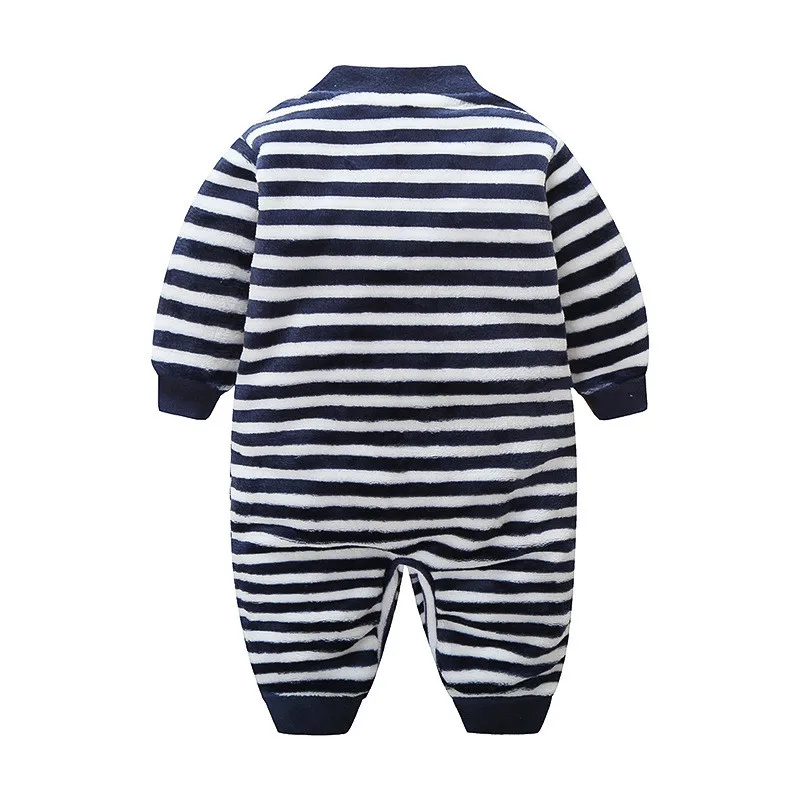 8957618802_1741988729