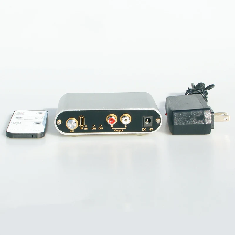 3 input and 1 output source switcher three in one out two way can be 1 in 3 out audio signal switcher remote control switching