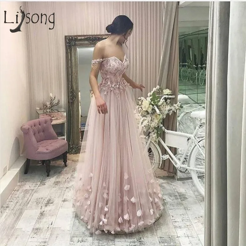 Mooie Blush Roze 3D Bloem Lange Prom Dresses Elegant Lace Kralen Sweetheart Lace Up Prom Jassen Formele Kleding 2018 Abendkleider Mooie Blush Roze 3D Bloem Lange Prom Dresses Elegant Lace Kralen Sweetheart Lace Up Prom Jassen Formele Kleding 2018 Abendkleider