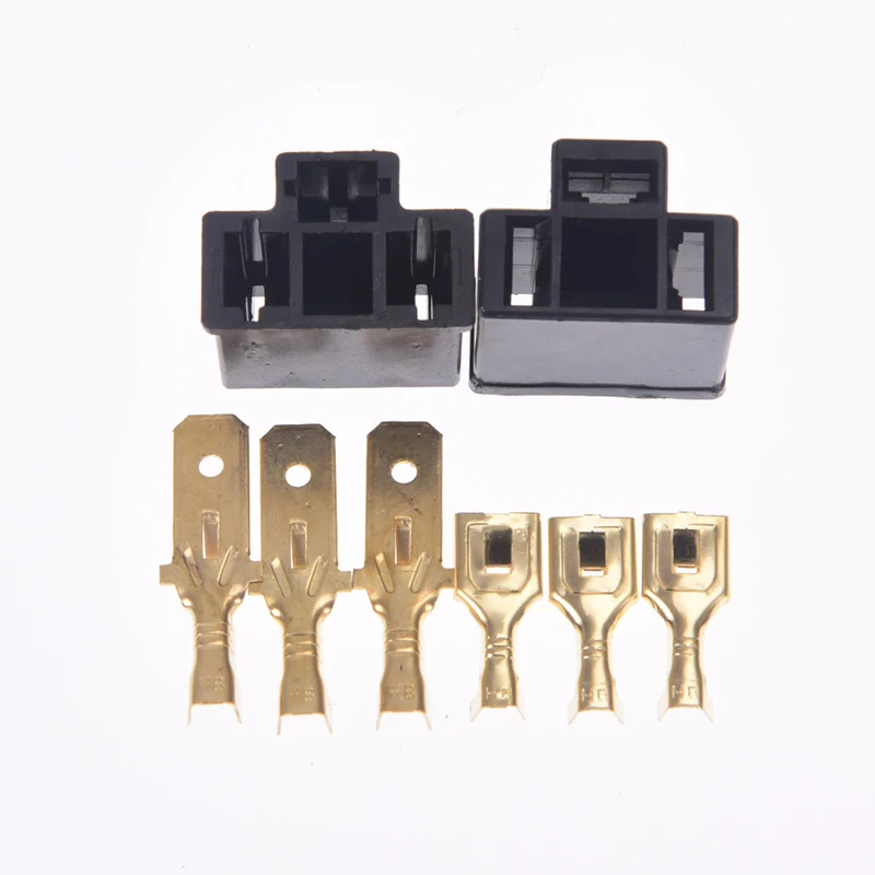 

1pc 7.8mm Lamp Plug Bulb Socket 3Pin H4 Car Connector Plug H4 Auto Holder Plug