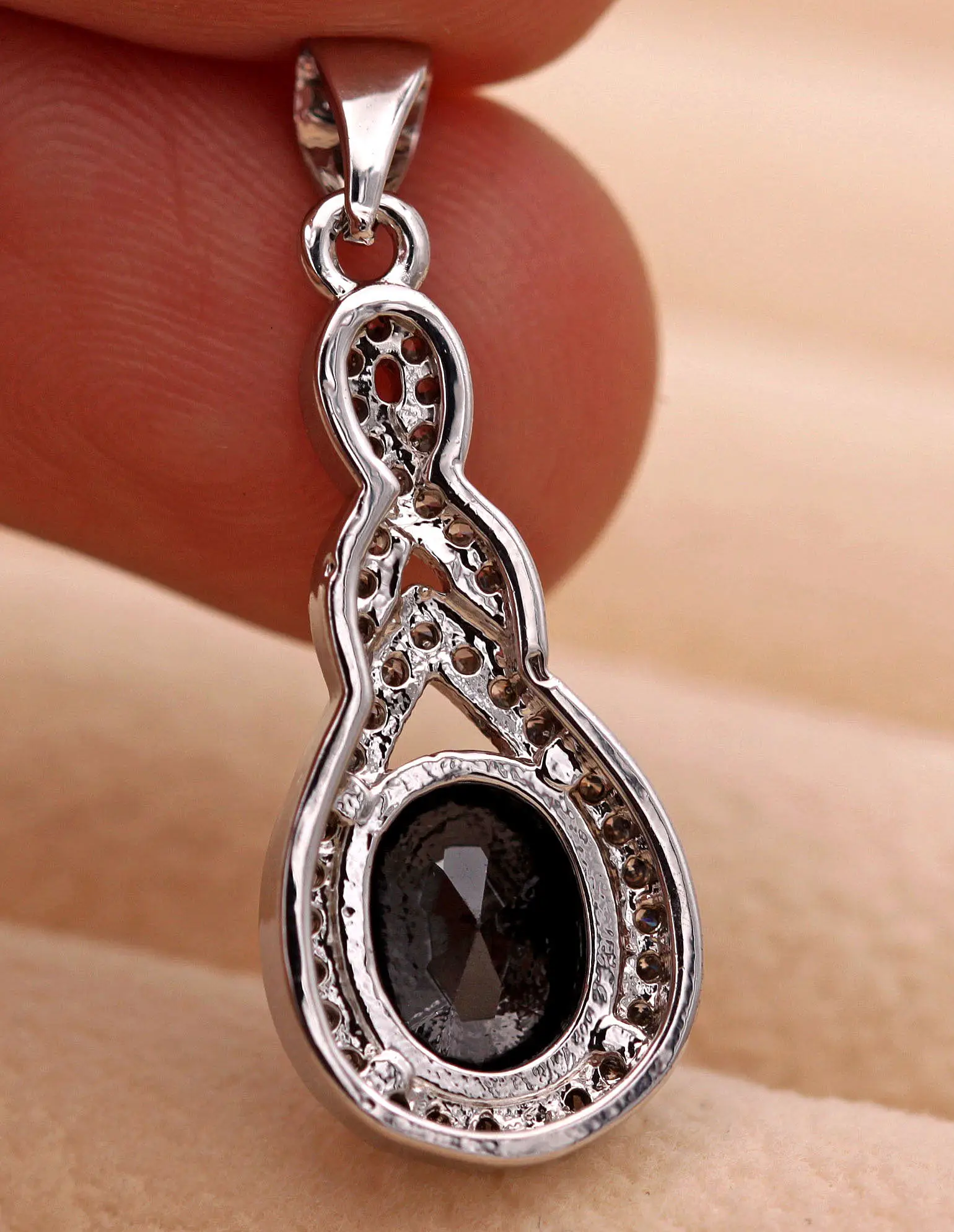 OBS0470_Black (2)