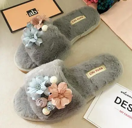 gray flower Модные зимние тапочки с бантом и перьями; женские роскошные дизайнерские меховые шлепанцы; розовые меховые Вьетнамки для девочек; теплые плюшевые сандалии с цветочным принтом - Цвет: gray flower