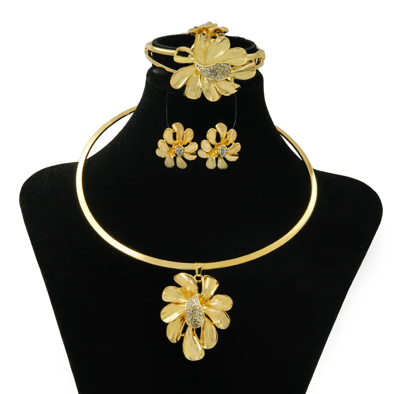 

Liffly Fashion Gold Jewelry Accessories Women's Flower Necklace Earrings Bracelet Set Dubai African Party Jewelry Set