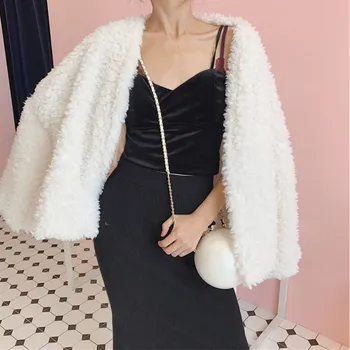 

O neck fashion Curly Long Hairy Shaggy Faux Lamb Wool Fur Coat 2020 Winter Women Faux Fur warm Jackets Loose Outerwear Female