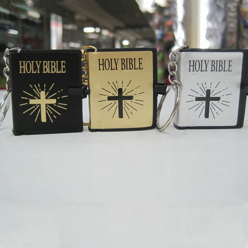 

2018 Original New Fashion Mini Bible Keychain Men Paper Scripture Key Chain Holder Women Jesus Keyring Christmas Creative Gift