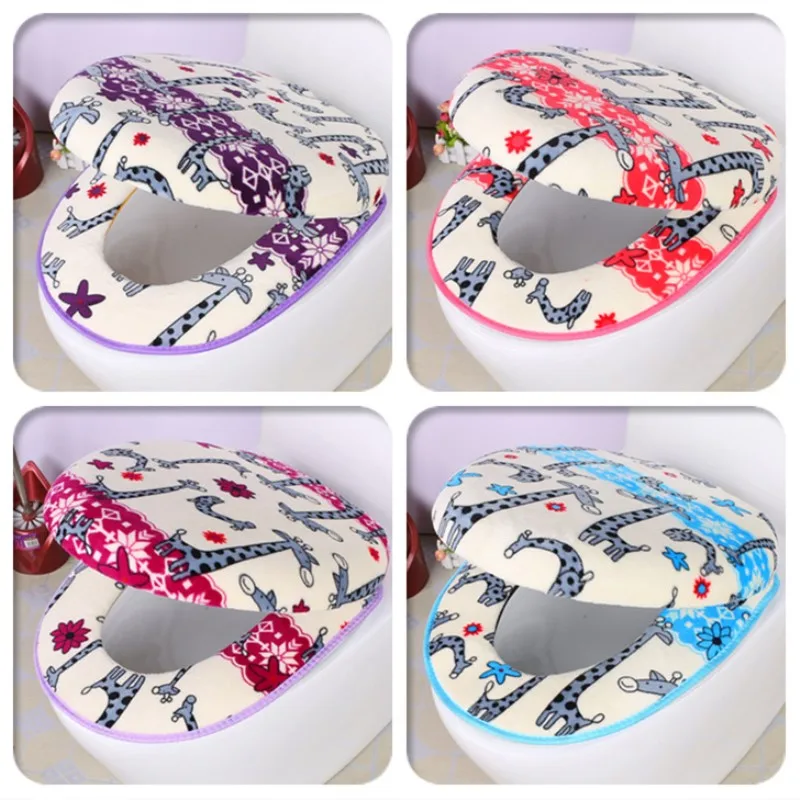 

Warm Two-Pieces Cute Cartoon Giraffe Toilet Cover Seat Coral Fleece Travel Set for Bathroom Tool
