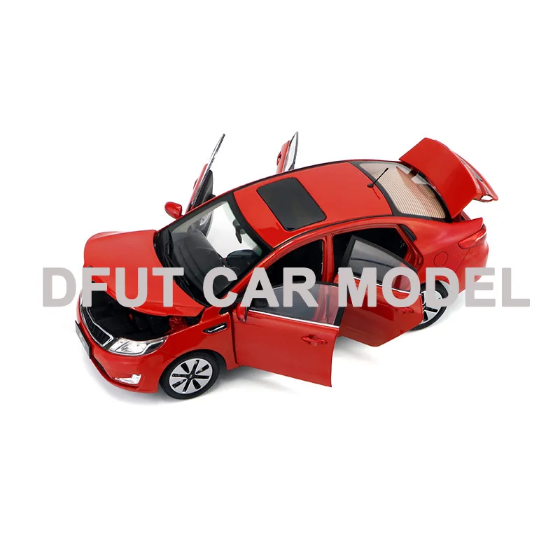 Литая 1:18 Игрушечная машина из сплава модель спортивного автомобиля K2 детская