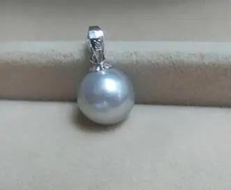 

Silver Akoya seawater pearl pendant Japan Sea Pearl Necklace Pendant to the circle