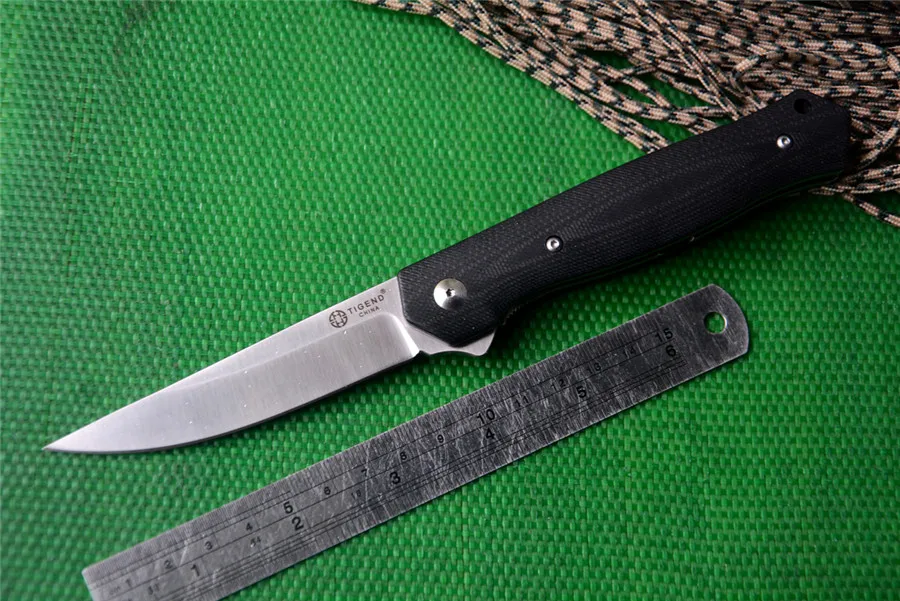 Цена Tigend 1067 Отдых на природе карманный нож D2 атласная лезвие G10 ручка Флиппер складные ножи каплепадения с зажимом для подарка
