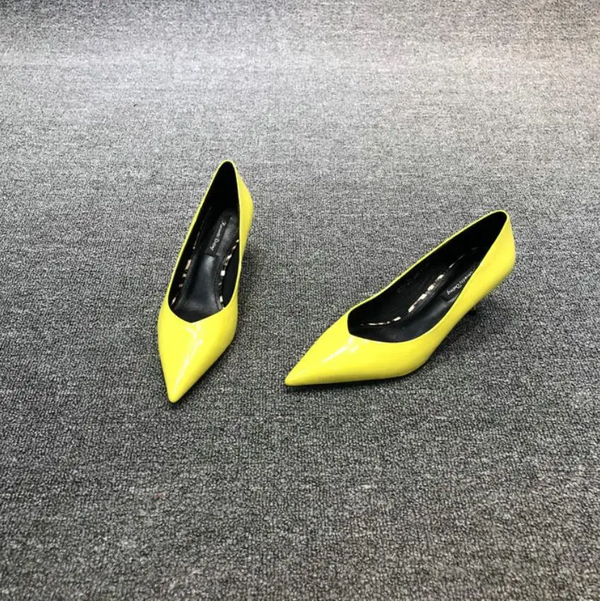 

Spring and summer new European and American fine heel leather shallow mouth high heel shoes