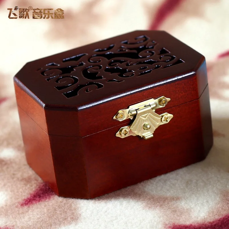 

Retro Hollow Pine wood Music Box Antique Carved Music Box Music Box Wooden Hand Crank Theme Music Box Free Shipping