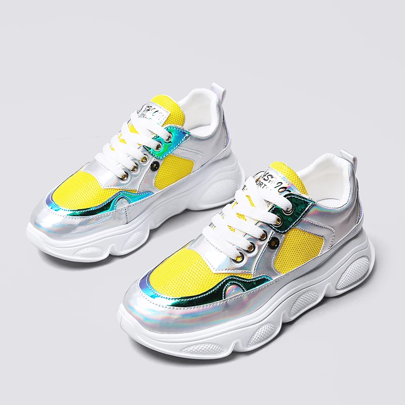 

2019 Women Sneakers Glossy Gradient Leather yonggeC18