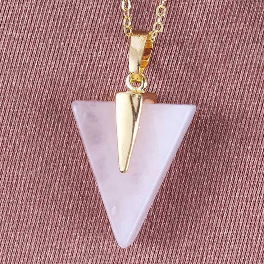 

Kraft-beads Simple Style Light Yellow Gold Color Triangle Natural Rose Pink Quartz Pendant Necklace For Christmas Jewelry