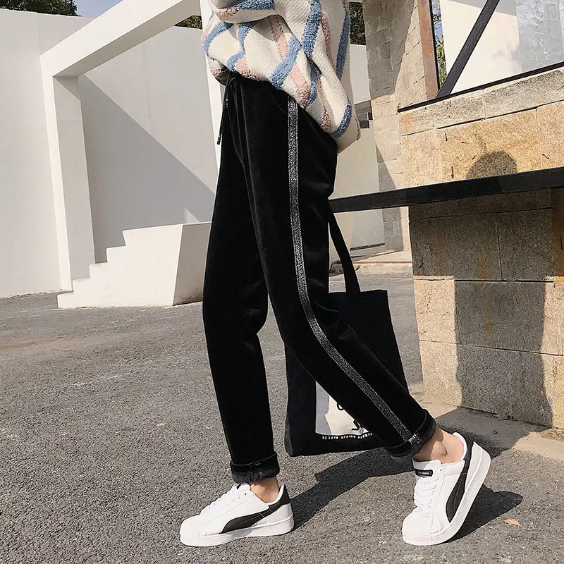 حار 2019 جديد أزياء المرأة الخريف والشتاء عالية مرونة وجيدة جودة سميكة المخملية السراويل الدافئة طماق الجانب الفضة قطاع