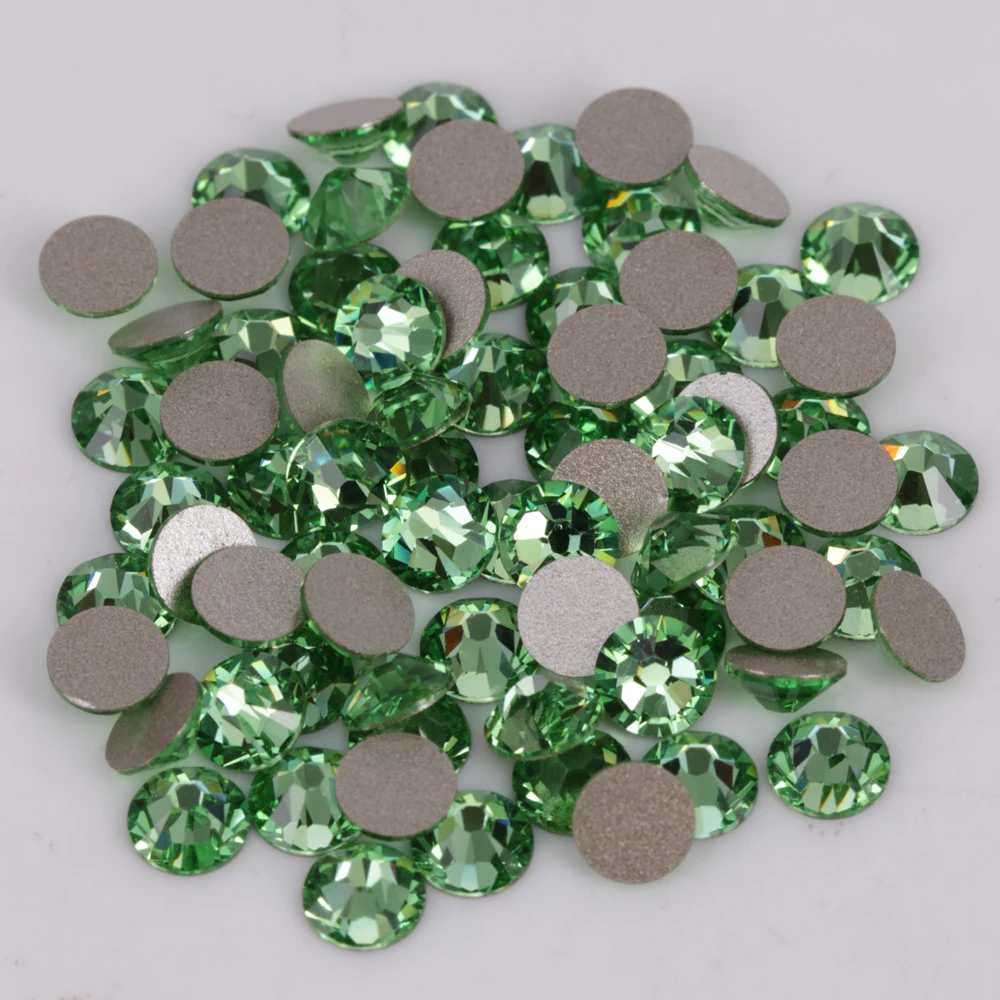 

Good Quality ss3-ss34 Peridot Flat Back Nail Art Glue On Rhinestones / Non Hotfix Crystals