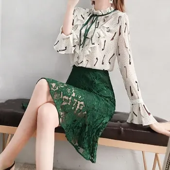 

2019 New Spring 2 Two Piece Set Women Flare Sleeve Ruffles Tops Skirts Suits Hollow Out Floral Print Casual Holiday Outfits