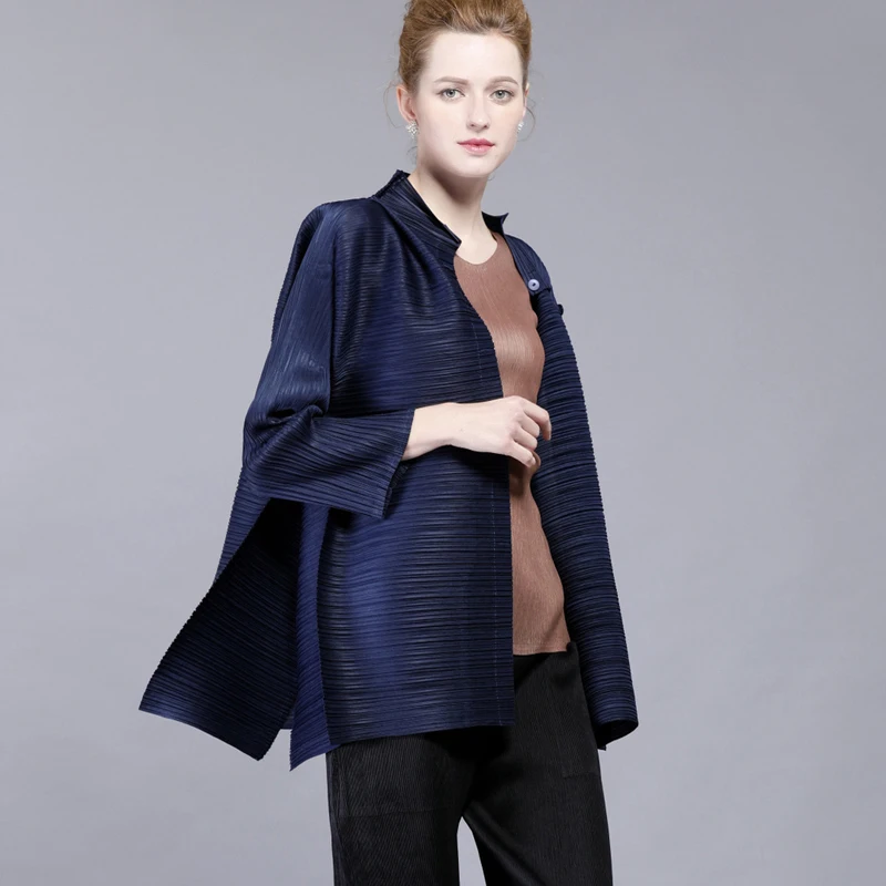 

Changpleat 2017 Women's basic jacket Coat Miyak Pleated design loose Black Single-breasted Coat For women Plus Size