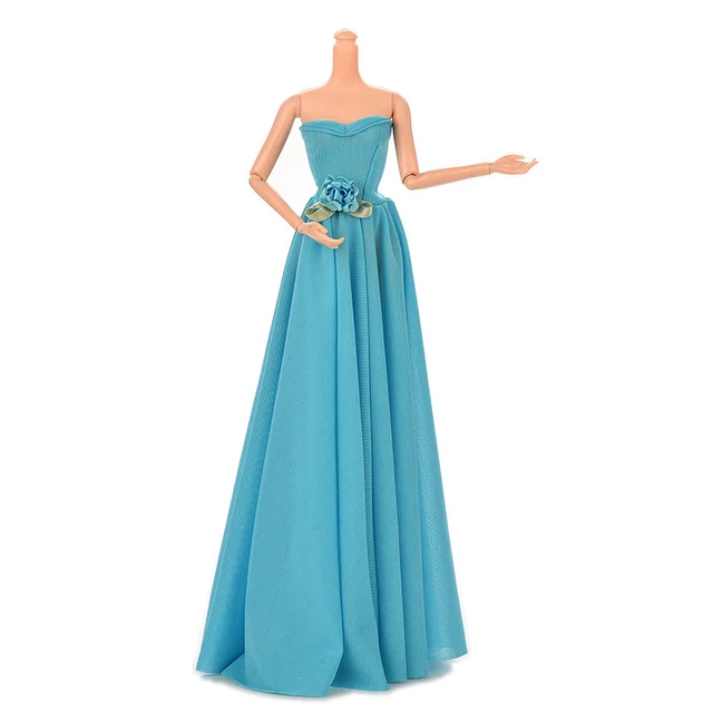 barbie gaun