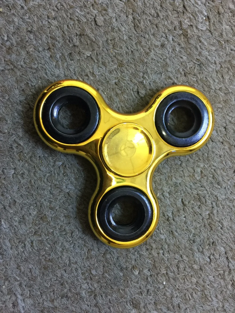 triangle gyro finger spinner
