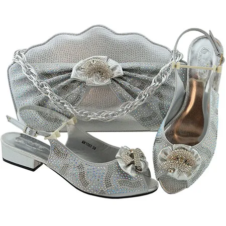 Новое поступление Итальянская обувь с сумки в комплекте, Размер 38–43 в нигерийском стиле Для женщин свадебные женские туфли-лодочки в африканском стиле; комплект из обуви и сумки для вечерние в итальянском стиле - Цвет: Серебристый