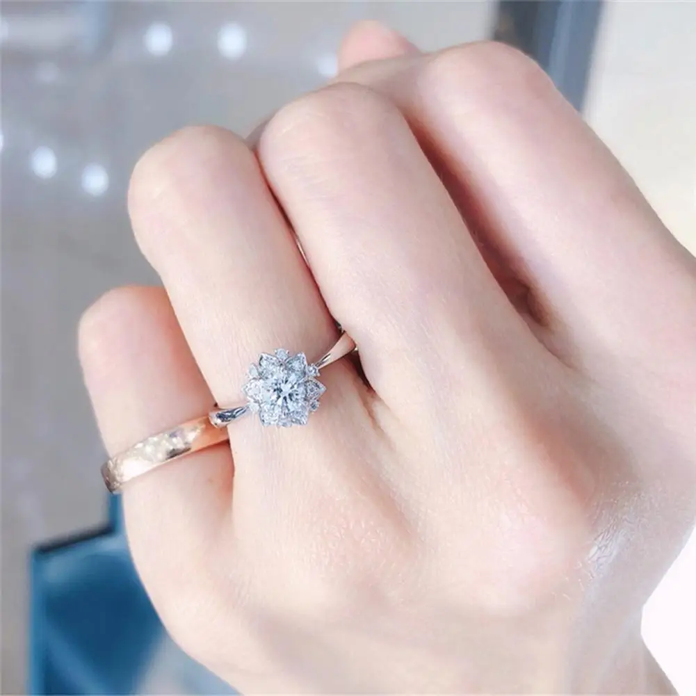 

Luxury Floral Rhinestone Finger Ring Women's Wedding Engagement Bridal Jewelry