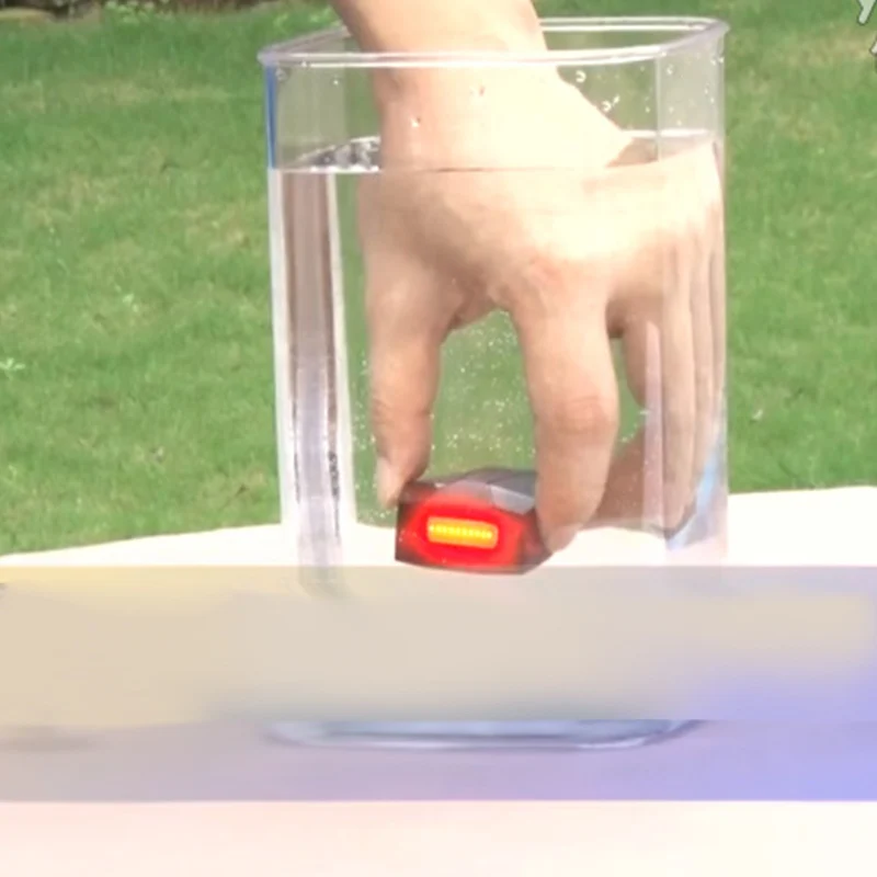 

Waterproof USB Smart Bike Light Alarm Safety Warning Lamp Waterproof Bicycle Rear Intelligent Brake Cycling Taillight