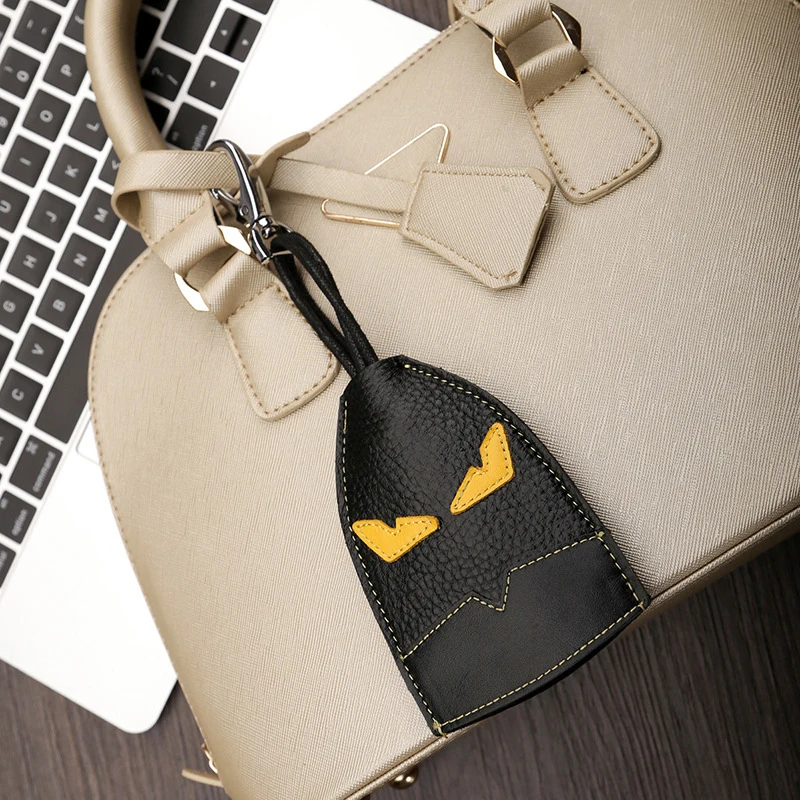 Luxury Real Leather Auto Key Bag Metal Key Ring Car Key Holder Leather Cowhide Monster Keychain Bag Charm Pendant Accessories Luxury Real Leather Auto Key Bag Metal Key Ring Car Key Holder Leather Cowhide Monster Keychain Bag Charm Pendant Accessories