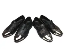 Slip-On bico fino Oxfords homens de Negócios Sapatos Casuais Patchwork Tarja Impressa Gommino Mocassim de Salto Baixo Vestido Formal mocassins