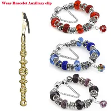 Lady Wear Bracelet clip Auxiliary Tool For Women Putting On Jewelry Chain By Own Necessary Assistant