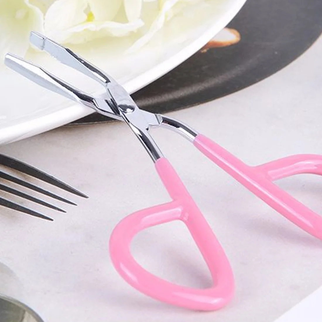 

New Flat Tip Eyebrow Tweezers Make UP Scissors /Clamp Clipper /Stainless Steel Eyebrow Removal Makeup Tool For Beauty