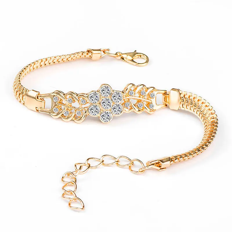 Circular Gold Bracelet Quartz Bracelet Delicate Chain Bracelet Gold Gold Clear Quartz Central Jewel Bracelet 18ct Gold Chain Bracelet