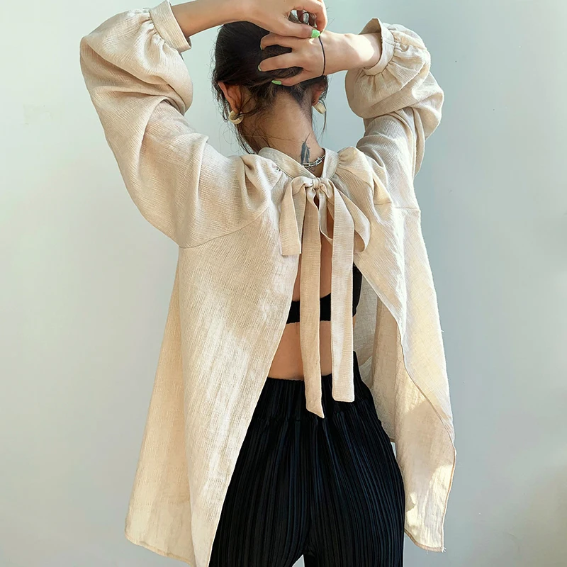 

[EWQ] Round Neck Back Straps Openwork Split Thin Long-sleeved Shirt Loose Casual Blouse Korean Female 2019 Autumn New QK17100